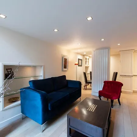 Fenetre Sur Cour Apartman
